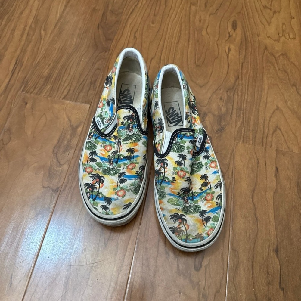 Vans Tropical Print Slip-On Sneakers